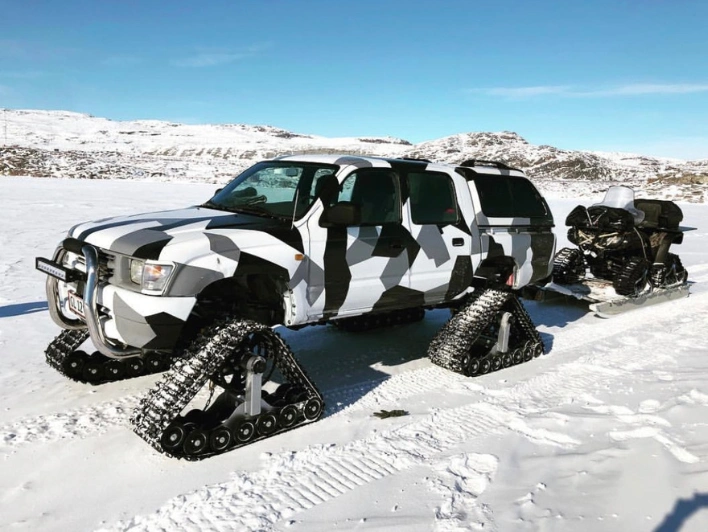 Car transportation while hunting in Greenland